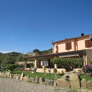Agroturismo Monte Gruttas, Camisa